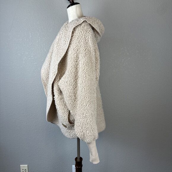 Nordic Beach Soft Body Wrap Cardigan Sweater Coat Hooded Sherpa OS Fluffy Frappe - Picture 5 of 8
